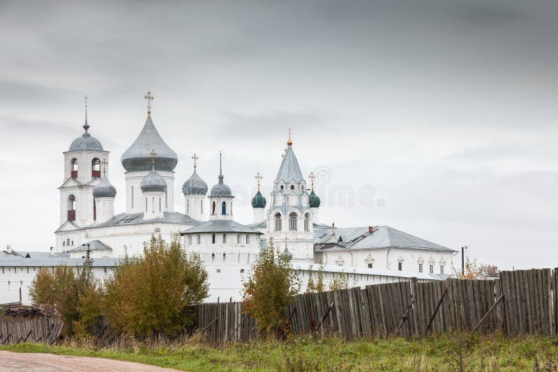 Монастырь Nikitsky города Pereslavl-Zalessky, России стоковые изображения Монастырь Nikitsky города Pereslavl-Zalessky, России стоковые изображения