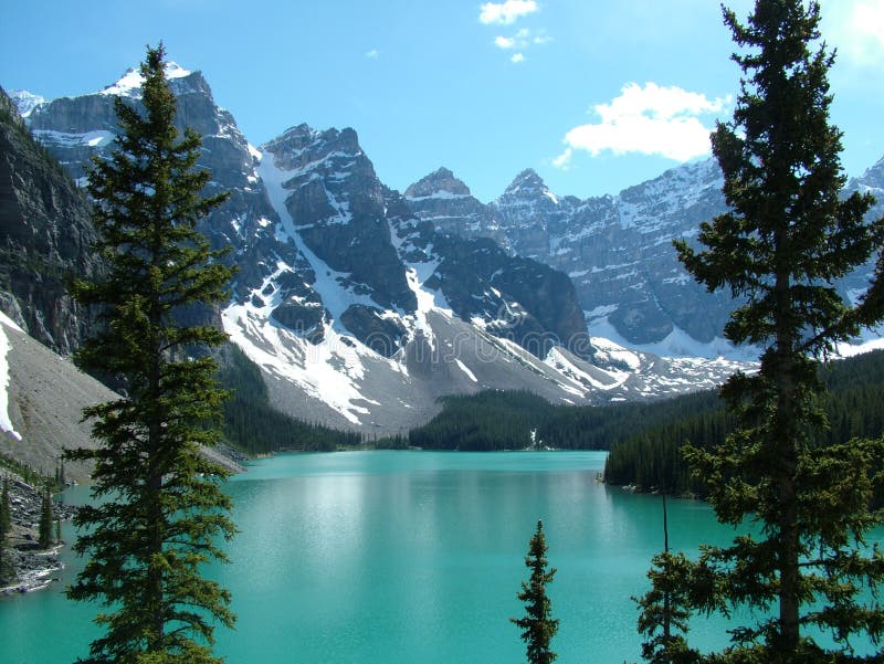 морена rockies 2 озер стоковое фото rf морена rockies 2 озер стоковое фото rf