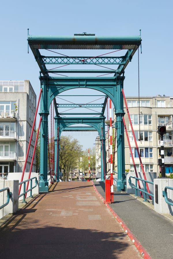 Мост Ezelsbrug, Амстердам, Нидерланды стоковая фотография rf Мост Ezelsbrug, Амстердам, Нидерланды стоковая фотография rf