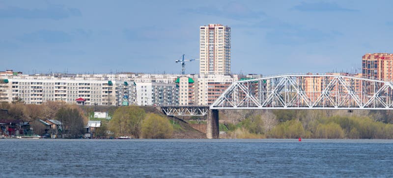 Мост утюга железнодорожный стоковые изображения