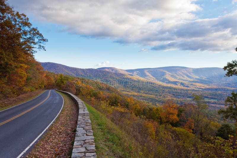 Национальный парк Вирджиния США Shenandoah привода Skyland стоковые изображения Национальный парк Вирджиния США Shenandoah привода Skyland стоковые изображения