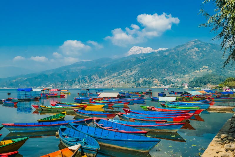 Непал - озеро Phewa, Pokhara стоковое изображение