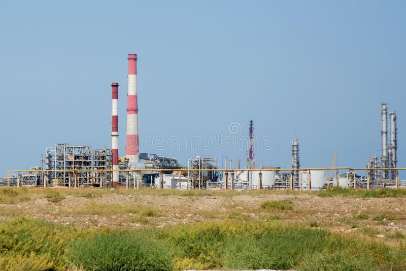 Нефтяно-газовая промышленность,Нефтеперерабатывающий завод,Завод нефтеперерабатывающей промышленности,Конструктор для хранения не стоковое изображение rf Нефтяно-газовая промышленность,Нефтеперерабатывающий завод,Завод нефтеперерабатывающей промышленности,Конструктор для хранения не стоковое изображение rf