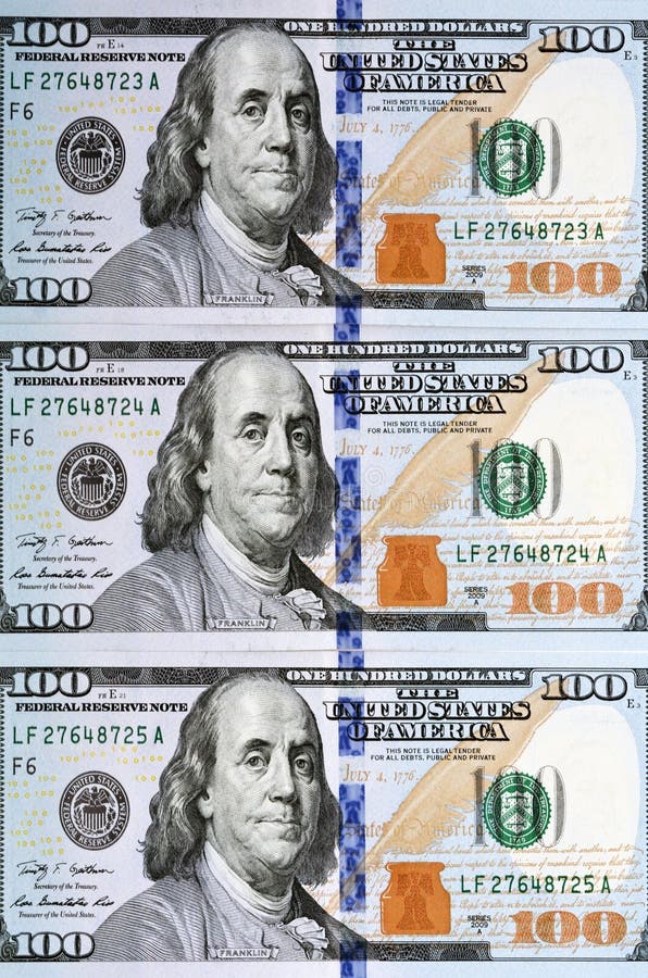 Новая 100 долларовых банкнот