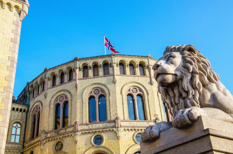 Норвежский парламент Stortinget в Осло, Норвегии стоковое изображение Норвежский парламент Stortinget в Осло, Норвегии стоковое изображение