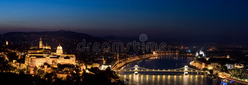 ноча budapest стоковое изображение rf ноча budapest стоковое изображение rf