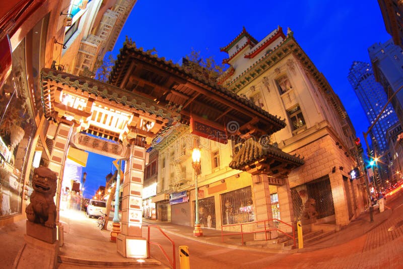 ноча san строба chinatown francisco стоковое фото rf ноча san строба chinatown francisco стоковое фото rf