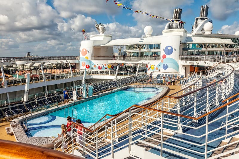 Оазис морей редакционное фото. изображение насчитывающей