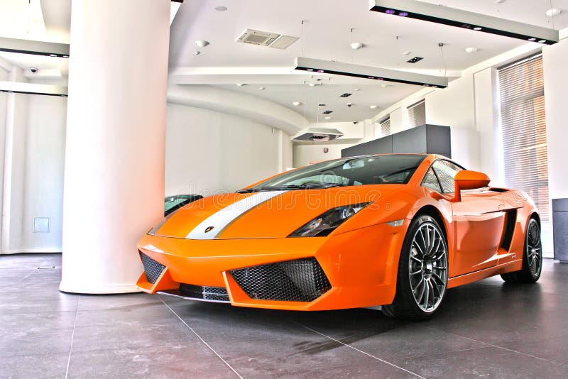 17-ое февраля 2011 Украина, Киев Lamborghini Gallardo LP550-2 Valentino Balboni стоковое изображение rf 17-ое февраля 2011 Украина, Киев Lamborghini Gallardo LP550-2 Valentino Balboni стоковое изображение rf