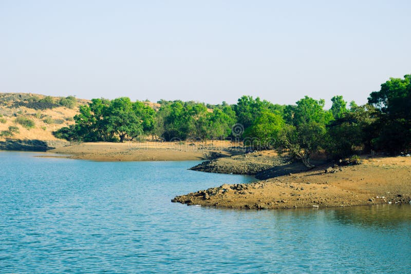 Озеро Tungarli, Lonavala, махарастра, Индия стоковые фотографии rf Озеро Tungarli, Lonavala, махарастра, Индия стоковые фотографии rf