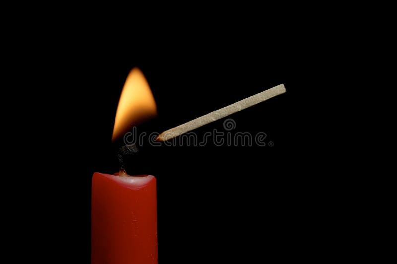 Осветите свечку стоковое изображение rf