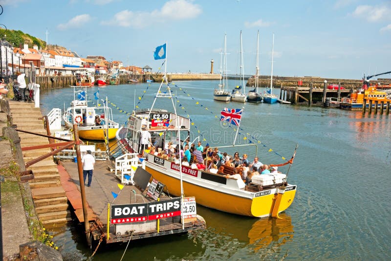 Отключения шлюпки в Whitby стоковые изображения Отключения шлюпки в Whitby стоковые изображения