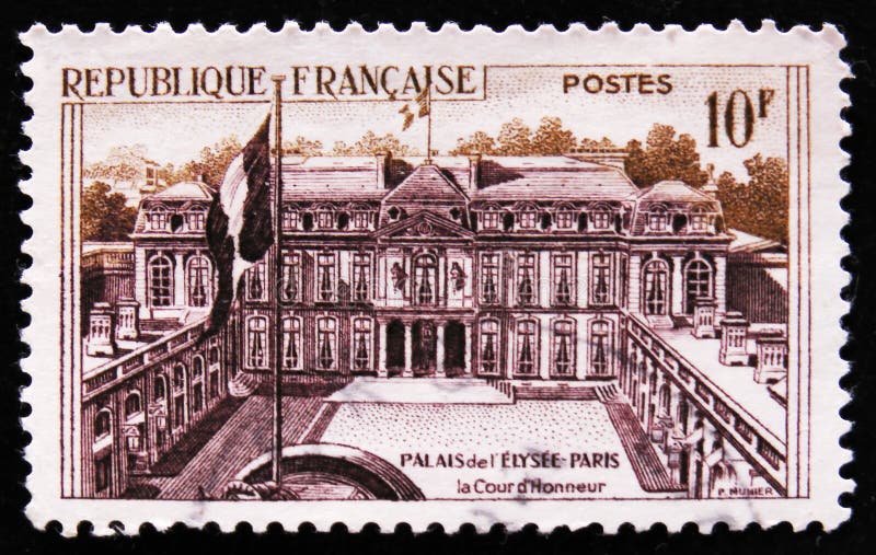 Официальная резиденция президента Франции Elysee Palace в Париже, около 1957 стоковое фото Официальная резиденция президента Франции Elysee Palace в Париже, около 1957 стоковое фото