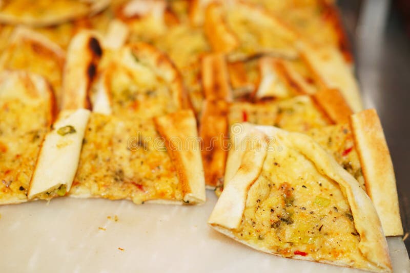 Очень вкусное турецкое pide стоковая фотография Очень вкусное турецкое pide стоковая фотография