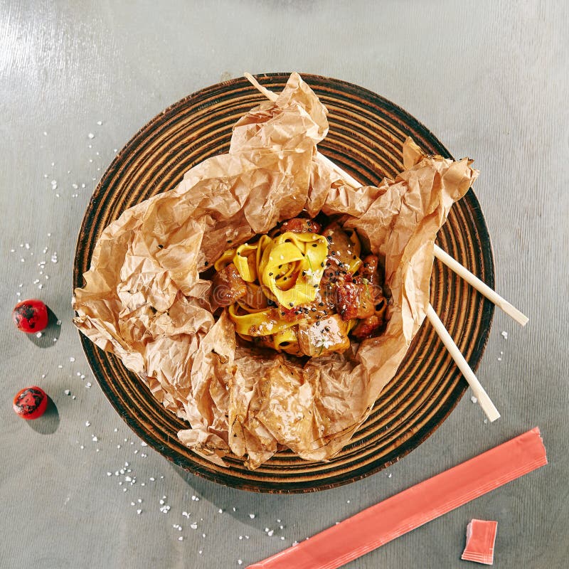 Очень вкусный азиатский стиль Tagliatelle стоковая фотография