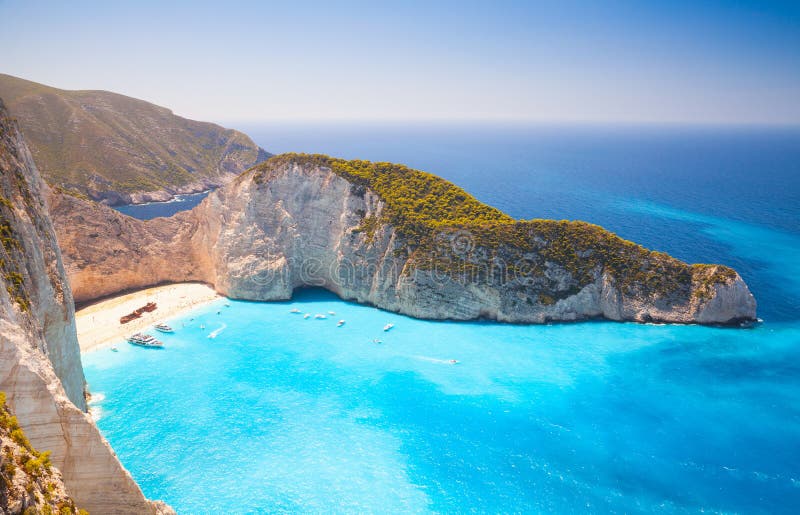 Пляж Navagio Остров Закинф в Ionian море стоковые изображения Пляж Navagio Остров Закинф в Ionian море стоковые изображения