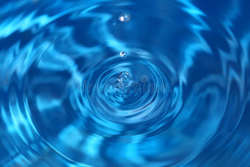 Падение воды стоковые изображения Падение воды стоковые изображения