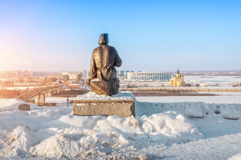 Памятник сентенции Gorky на банках реки Oka стоковое фото Памятник сентенции Gorky на банках реки Oka стоковое фото