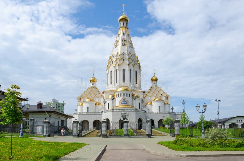 ПамÑтник храму церкви Ð’Ñех СвÑтых в чеÑть Ð’Ñех СвÑтых и в памÑть о жертРстоковое изображение ПамÑтник храму церкви Ð’Ñех СвÑтых в чеÑть Ð’Ñех СвÑтых и в памÑть о жертРстоковое изображение