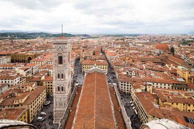 Панорамный вид города Флоренции - firenze в области Тосканы, Италии к день стоковое фото Панорамный вид города Флоренции - firenze в области Тосканы, Италии к день стоковое фото