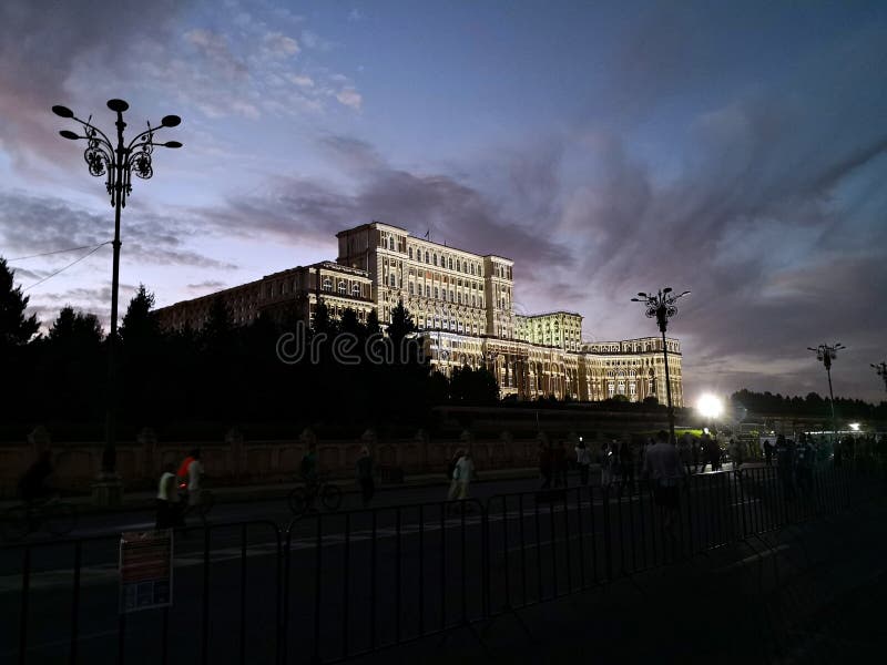 парламент дворца bucharest стоковое фото парламент дворца bucharest стоковое фото