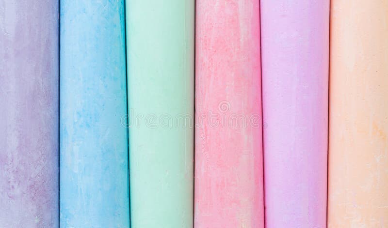 Пестротканые crayons, пастельные нашивки, линии, нежные Зеленый, желтый, розовый, фиолетовый, голубой Покрашенное классн классный стоковые фото Пестротканые crayons, пастельные нашивки, линии, нежные Зеленый, желтый, розовый, фиолетовый, голубой Покрашенное классн классный стоковые фото