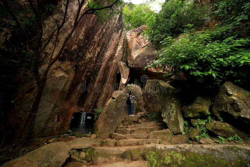 Пещера-Wayanad Edakkal, Керала стоковые изображения Пещера-Wayanad Edakkal, Керала стоковые изображения
