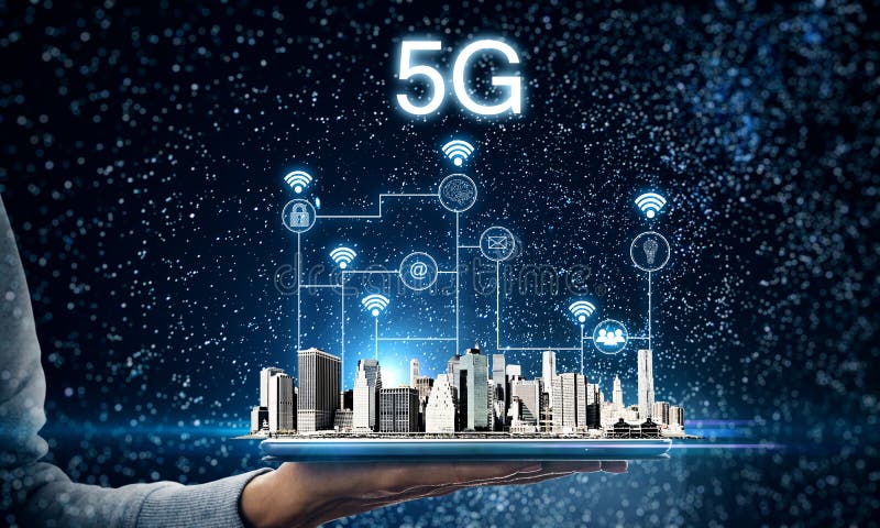 Планшет с интернетом 5G стоковое фото rf Планшет с интернетом 5G стоковое фото rf