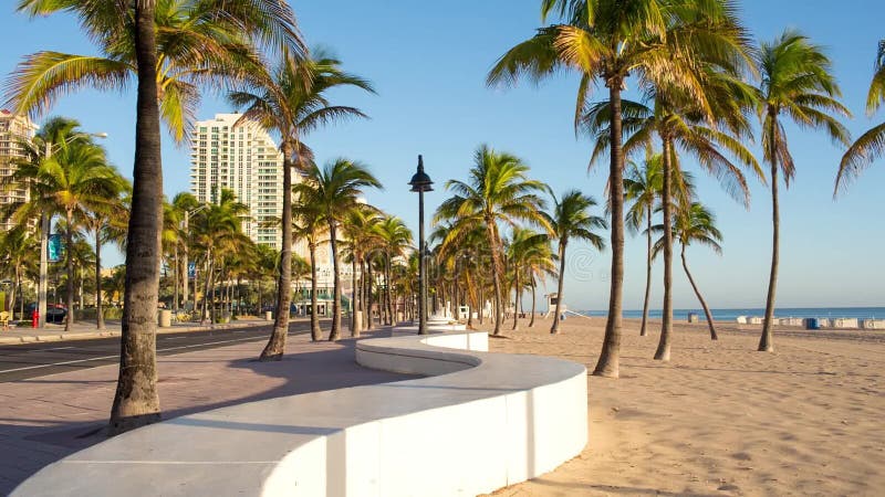 Пляж Fort Lauderdale на восходе солнца