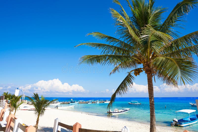 Пляж Puerto Morelos в Майя Ривьеры стоковая фотография Пляж Puerto Morelos в Майя Ривьеры стоковая фотография