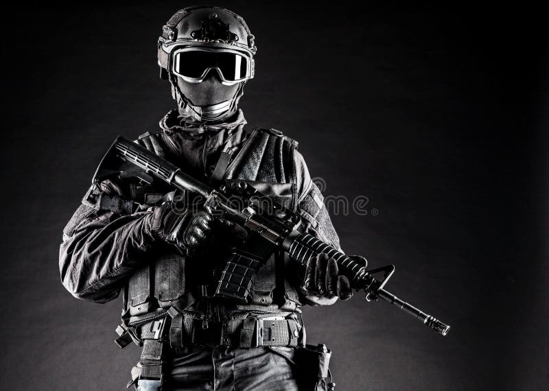 Полицейский СВАТ ops спецификаций стоковое изображение rf Полицейский СВАТ ops спецификаций стоковое изображение rf