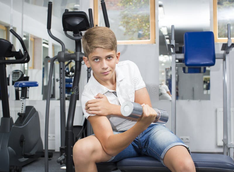 Twink petite pregnant gym