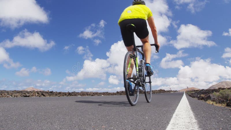 Подготовка человека велосипедиста велоспорт дороги велосипед на подготовку к гонке на велосипеде