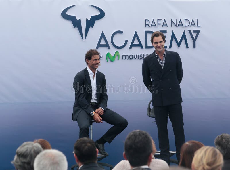 Показывать Rafa Nadal и Роджера Federer стоковая фотография rf