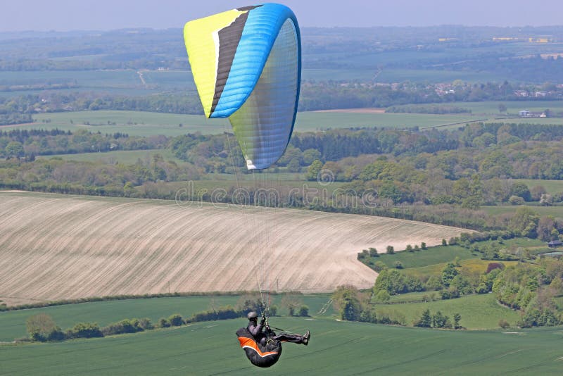 Полеты на параплане combe gibbet в Англии стоковое изображение rf