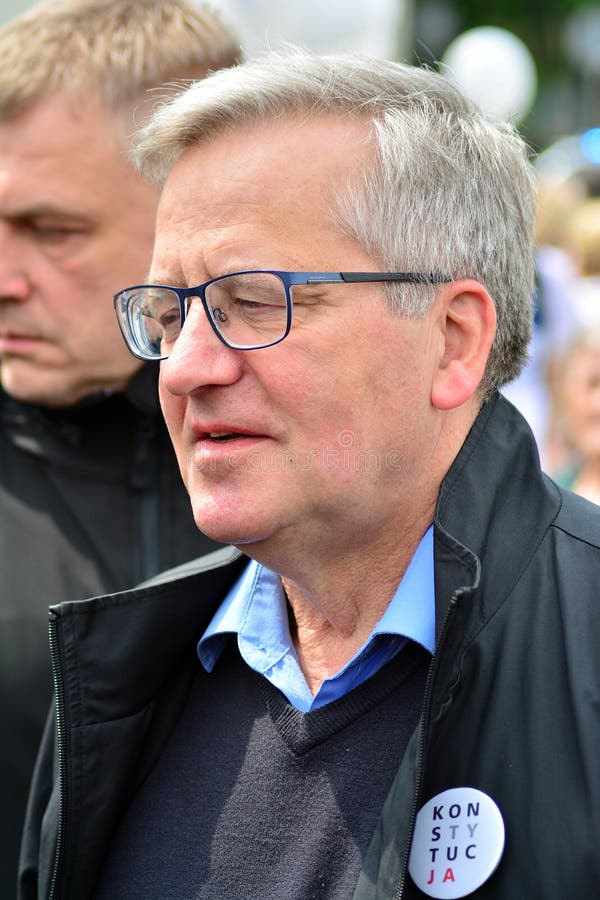 Польша -го март „в Европе „ Бывший польский президент Bronislaw Komorowski стоковая фотография rf Польша -го март „в Европе „ Бывший польский президент Bronislaw Komorowski стоковая фотография rf