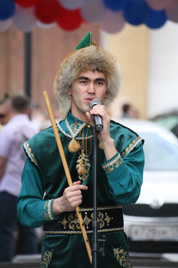 Представление ансамбля Yandek музыкантов и танцоров Bashkir национального (Bashkortostan) стоковые фотографии rf Представление ансамбля Yandek музыкантов и танцоров Bashkir национального (Bashkortostan) стоковые фотографии rf