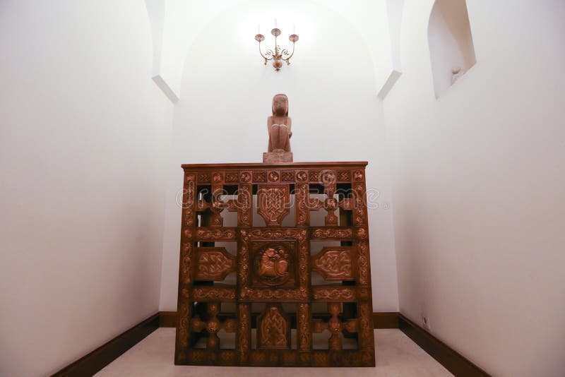 «Премудрость земли» румынским скульптором Constantin Brancusi стоковые изображения rf «Премудрость земли» румынским скульптором Constantin Brancusi стоковые изображения rf
