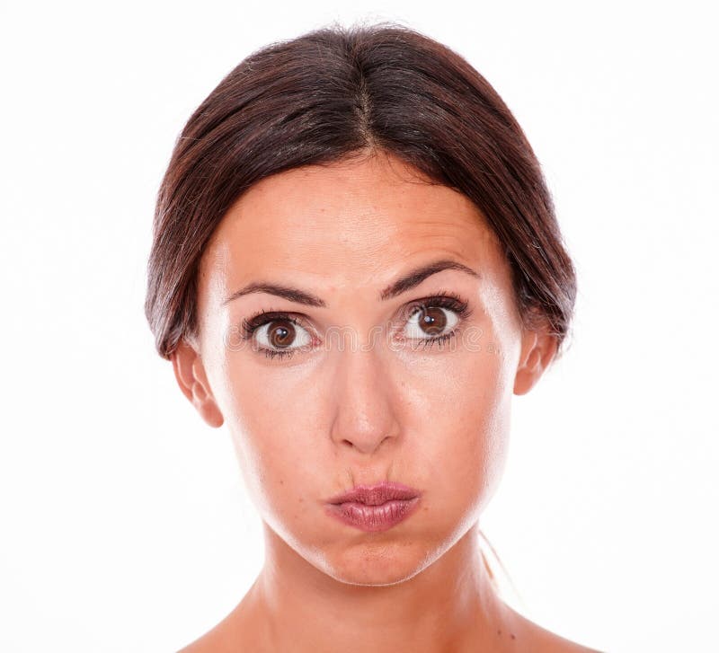 Привлекательная pouting молодая женщина брюнет только стоковая фотография Привлекательная pouting молодая женщина брюнет только стоковая фотография
