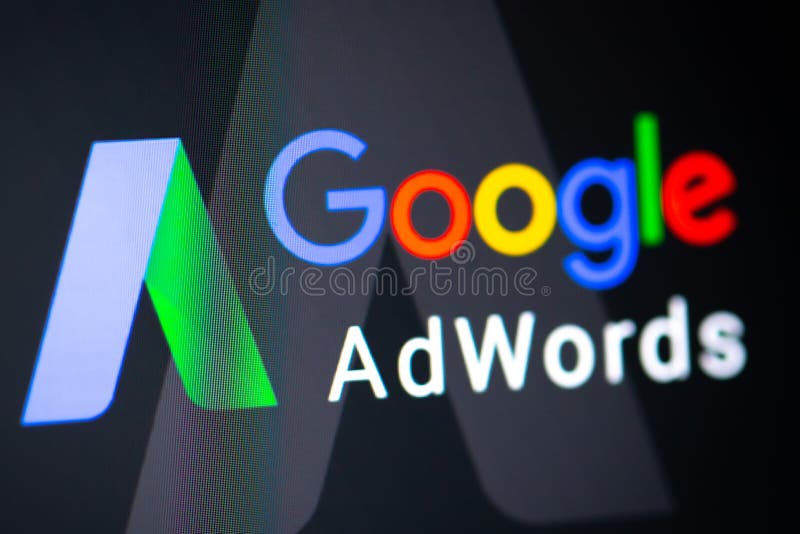 Приложение Google Adwords на веб-странице браузера Google AdWords — это интернет-рекламный сервис, созданный Google стоковые фото