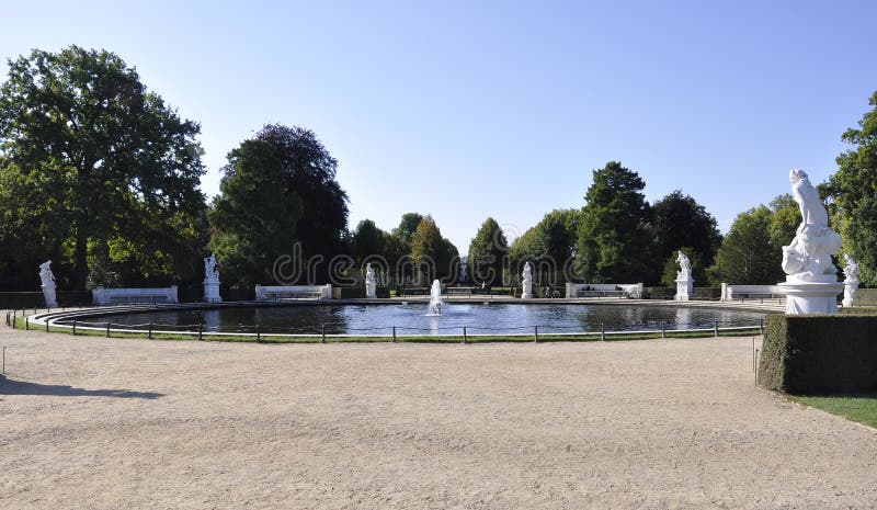 Припаркуйте фонтан от Sanssouci в Потсдаме, Германии стоковые изображения Припаркуйте фонтан от Sanssouci в Потсдаме, Германии стоковые изображения
