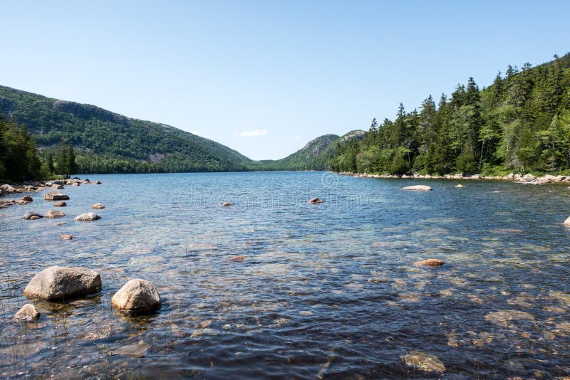 Пруд Джордана в национальном парке Acadia, Мейне стоковые изображения Пруд Джордана в национальном парке Acadia, Мейне стоковые изображения