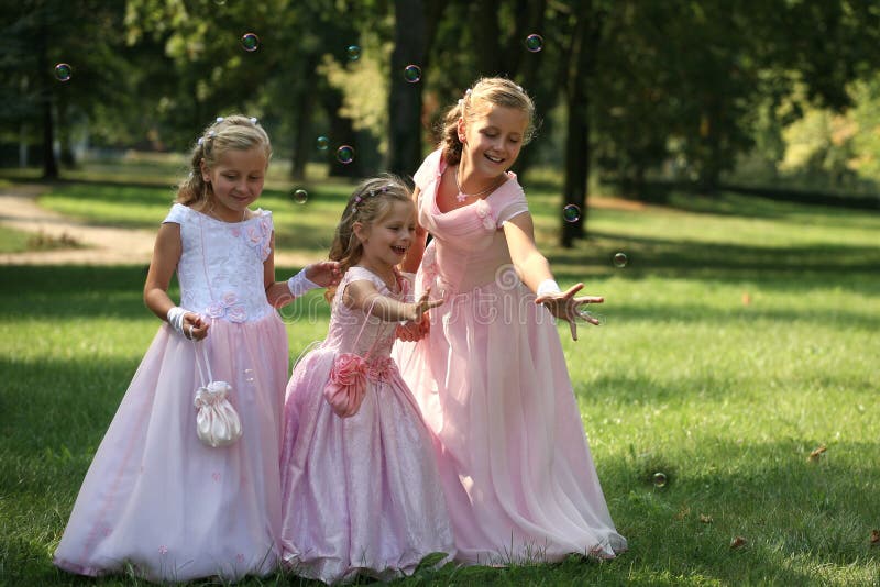 пузырь bridesmaids милый немногая 3 стоковое фото