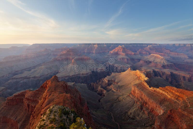 Hopi point at sunset, Grand canyon national park, AZ. Hopi point at sunset, Grand canyon national park, AZ.