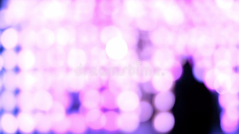 Пурпурный абстрактный бокеш фон света из тайского ланна фонари ночью