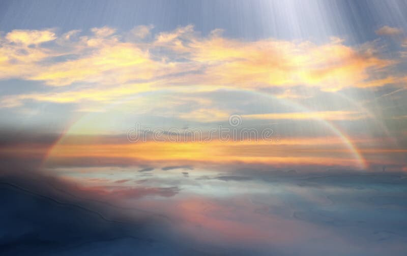 Радуга на бревне заката солнца на природе и летний пейзаж голубого отражения моря воды горизонта облаков неба розового желтого кра