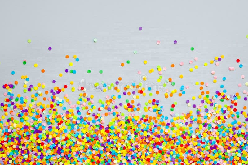 Рамка сделанная покрашенного confetti стоковые изображения Рамка сделанная покрашенного confetti стоковые изображения