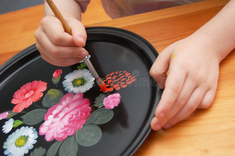 ребенок вручает картину s стоковое изображение