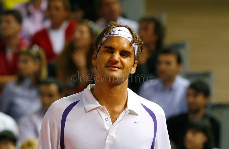 Роджер Federer показывать во время спички стоковые фото