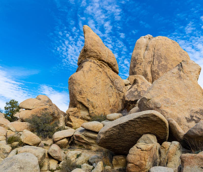 Rock Formations on The Hall of Horrors Trail, Joshua Tree National Park, California, USA. Rock Formations on The Hall of Horrors Trail, Joshua Tree National Park, California, USA